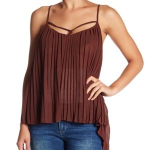 🚫SOlD🚫 One Teaspoon Gold Rush Pleated Tank